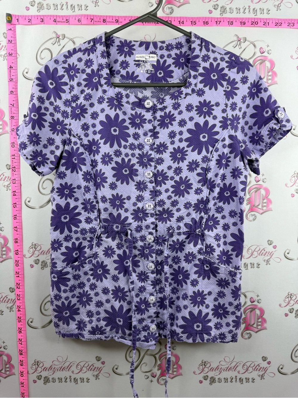 HEALTH PRO scrub Women’s Lavender & Purple Floral Button-Front Tee tie up